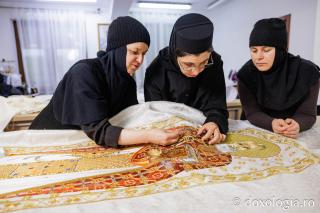 Veșmânt brodat pentru Sfântul Preot Mucenic Constantin Sârbu