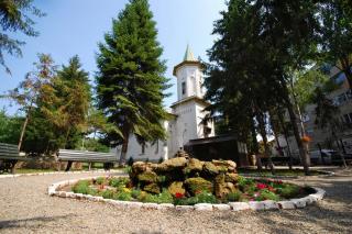 Biserica „Sfântul Mare Mucenic Mina”