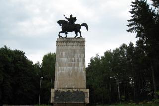 Statuia Voievodului Ștefan cel Mare și Sfânt