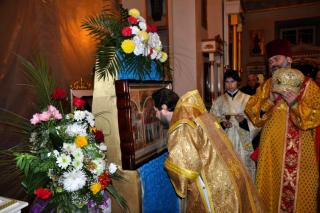 Procesiune cu icoana Maicii Domnului „Mângâierea celor necăjiți și întristați”