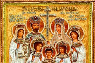 Sfinții Țari Mucenici Romanov: Nicolae și Alexandra și fiii lor Olga, Tatiana, Maria, Anastasia și Alexei