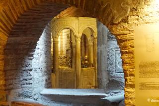 (Foto) Locul martiriului Sfântului Mare Mucenic Dimitrie - Catacombele Bisericii Sfântul Dimitrie, Tesalonic, Grecia