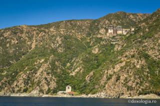 (Foto) Mănăstirea Simonos Petra din Muntele Athos