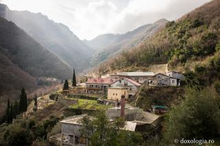 (Foto) Chilia Buna Vestire – Schitul Lacu, Athos
