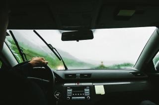Este păcat să ascultăm muzică religioasă în mașină?