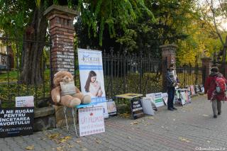 Ce rugăciuni să spun pentru copiii ale căror mame se gândesc să facă avort?