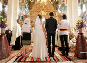 miri la cununia religioasă