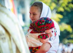 „Decalogul duhovnicesc al mamei” – ajută-ți copiii să se simtă iubiți