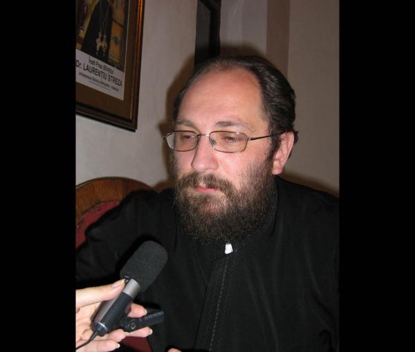 (Audio) Pr. Constantin Necula – Păstrarea iubirii dintre soți