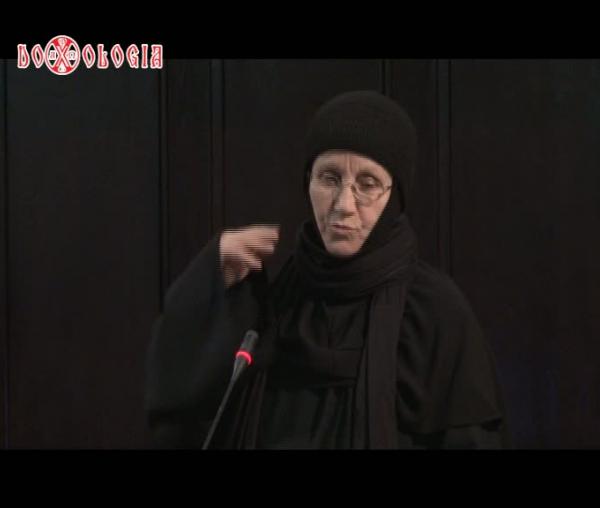 (Video) Maica Siluana Vlad – Trupul omului – potir al Trupului Domnului