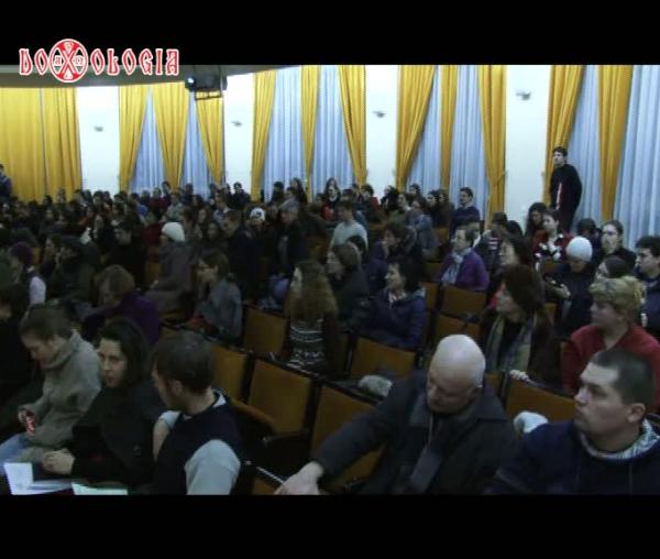 (Video) Maica Siluana Vlad – Arme care nu ucid: postul şi rugăciunea