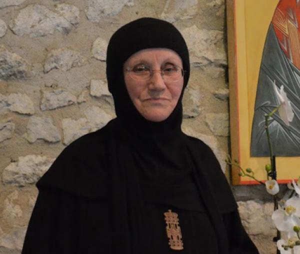 (Video) Maica Siluana Vlad – Slujire și misiune în Biserică