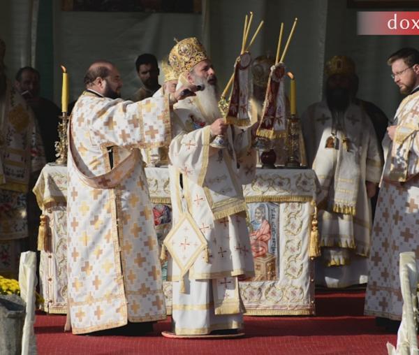 Sfânta Liturghie în ziua de prăznuire a Sfintei Cuvioase Parascheva