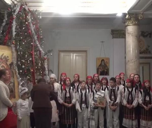 Colindători la Reședința Mitropolitană - Școala Miroslava, județul Iași
