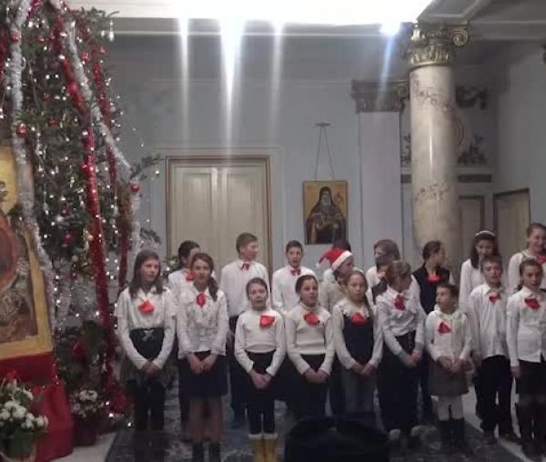 Colindători la Reședința Mitropolitană - Școala Deleni. Județul Iași
