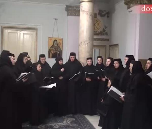 Colindători la Reședința Mitropolitană - Corul maicilor de la Mănăstirile Frumoasa, Galata și Copou