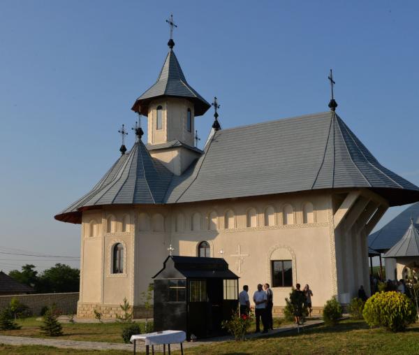 (Foto) Sfințirea Mănăstirii Eșanca