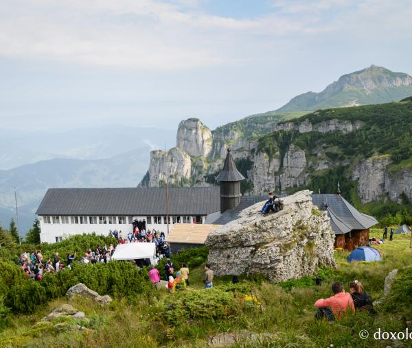 (Foto) Schitul de pe Ceahlău