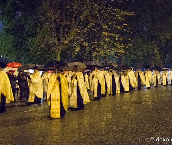 Video: Procesiunea „Calea Sfinților”
