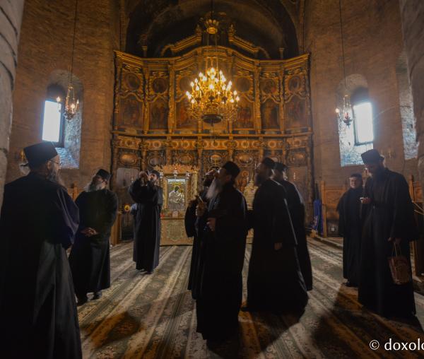 (Foto) Vizita Stareţului Elisei Simonopetritul la mănăstirile din Moldova şi Bucovina