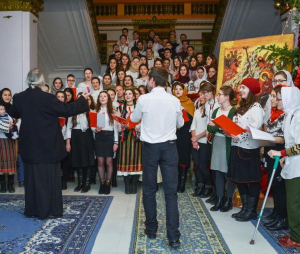 Colindători la Reședința Mitropolitană - ASCOR Iași