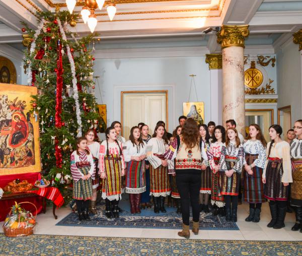 Colindători la Reședința Mitropolitană - Corul Angeli