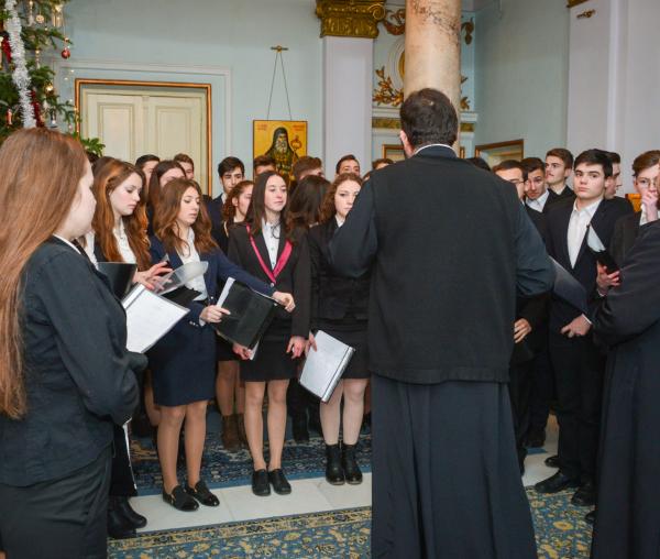 Colindători la Reședința Mitropolitană - Corul „Basileus”