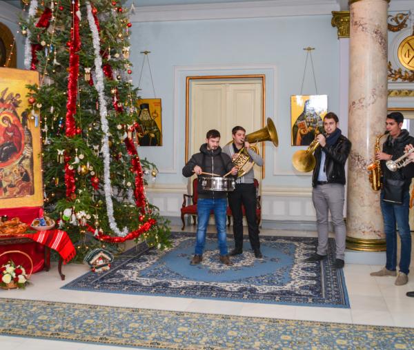 Colindători la Reședința Mitropolitană - Grupul Moldavian Brass