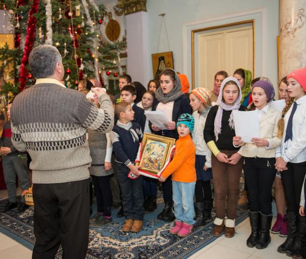 (Foto) Colindători la Reședința Mitropolitană - Parohia Frenciugi
