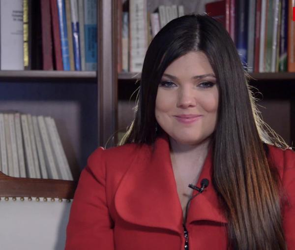 Paula Seling: „La mulți ani și sărbători fericite”!