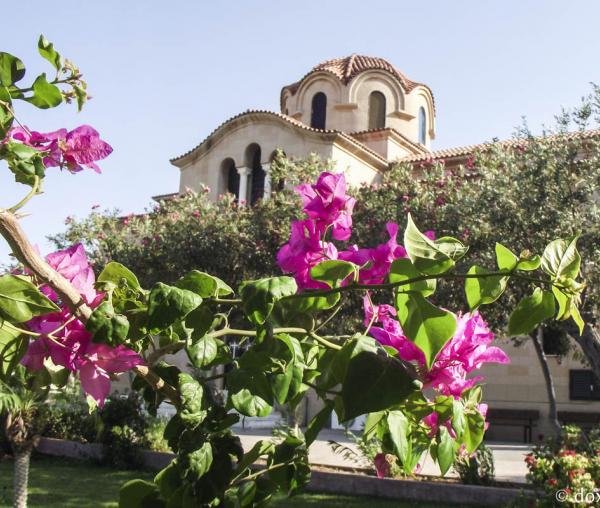 (Foto) Biserica Sfântul Nectarie din Faliraki – Insula Rodos, Grecia
