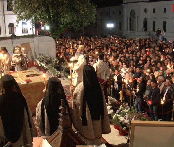 Slujba Sfintei Învieri la Catedrala Mitropolitană din Iași