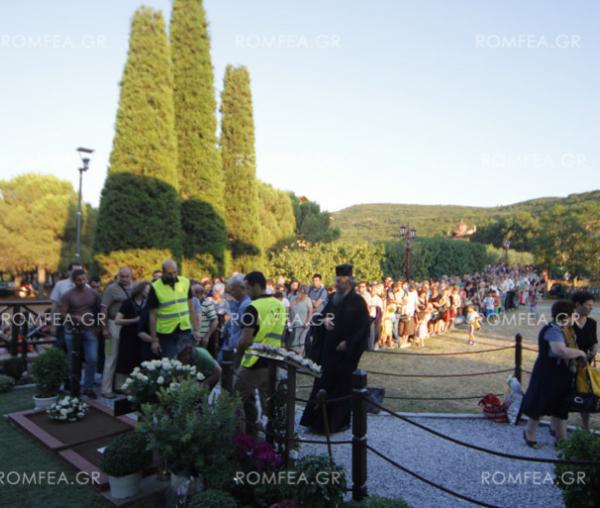 (Foto) Sărbătoare în Suroti - Slujba Vecerniei în cinstea Sfântului Paisie Aghioritul