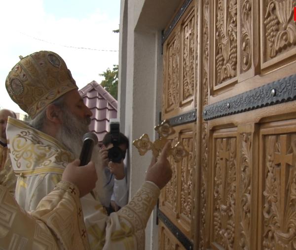 (VIDEO) Biserica „Sfântul Ioan Iacob” din Botoșani a fost sfințită