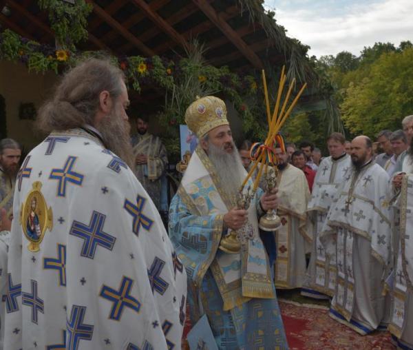 (VIDEO) Hramul Mănăstirii Cozancea (Botoșani)
