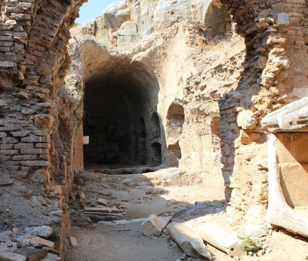 Intrarea în peştera celor şapte tineri din Efes