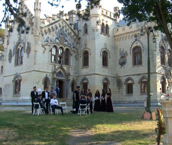 Lansare de carte în cadrul evenimetului „Călătorie la 1900” de la Miclăușeni