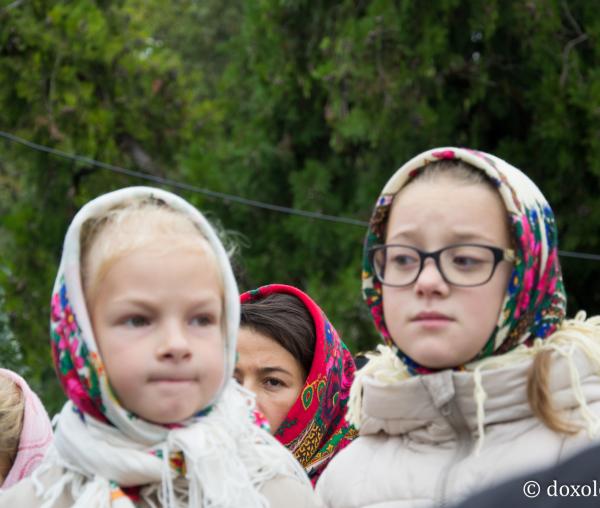 (Foto) Tradiție, tinerețe și frumusețe la hramul Sfintei Parascheva