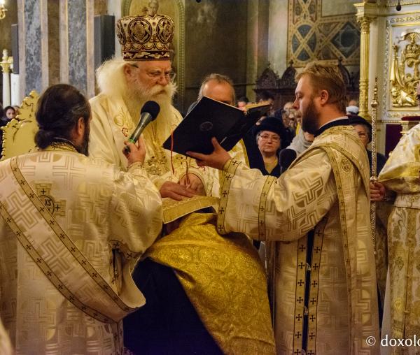 Prima zi de hram - Întâmpinarea pelerinilor (Galerie FOTO)