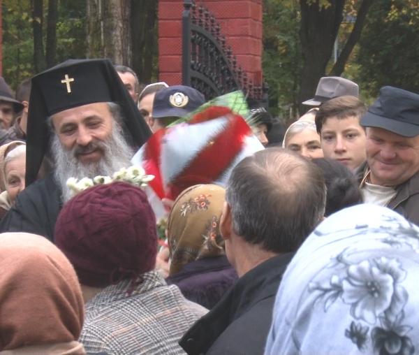 (Video) Zi de mare sărbătoare pentru enoriașii parohiei Mastacăn II, comuna Borlești, din județul Neamț