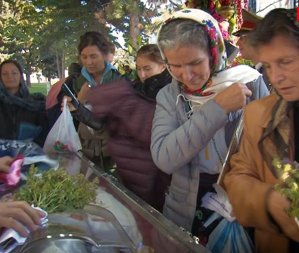 (Video) Sfânta Parascheva cea mult folositoare