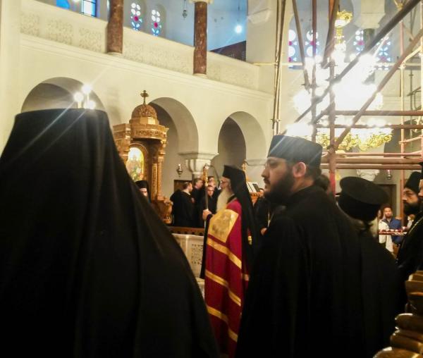 În Eghina, la hramul Sfântului Nectarie (galerie FOTO)