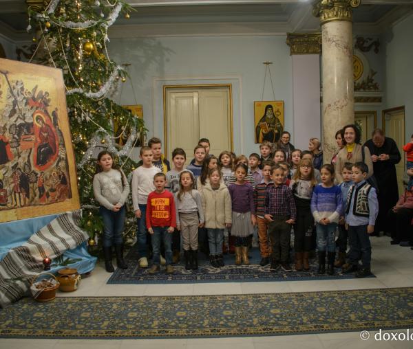Colindători la Reședința Mitropolitană 2016 - Școala Ioana, Iași