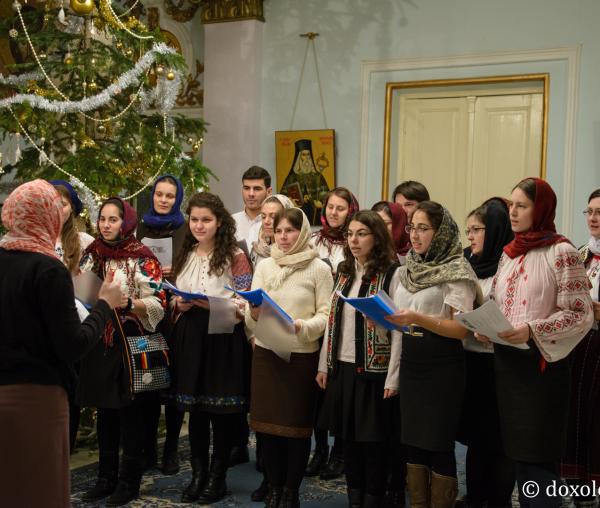 Colindători la Reședința Mitropolitană 2016 - Paraclisul studențesc Metocul Maicilor