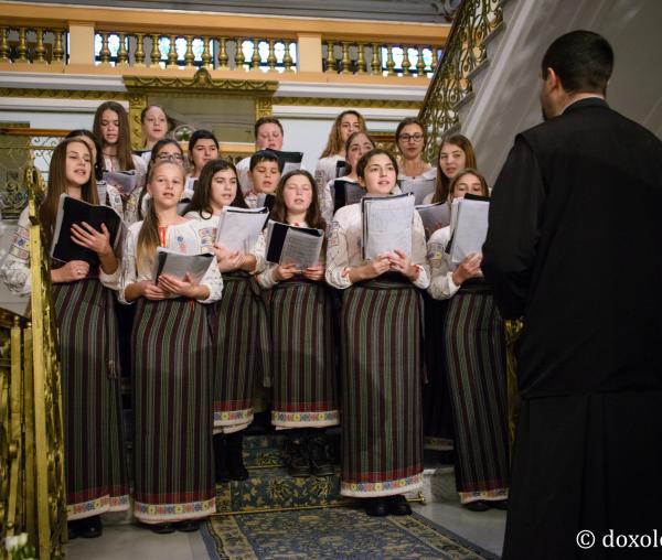 Colindători la Reședința Mitropolitană 2016 - Parohia Bâcu