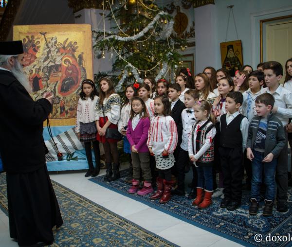 Colindători la Reședința Mitropolitană 2016 - Școala Hadâmbu