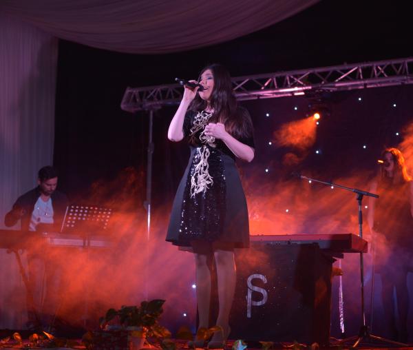 (Video) Paula Seling din nou la Iaşi de Sfântul Nicolae