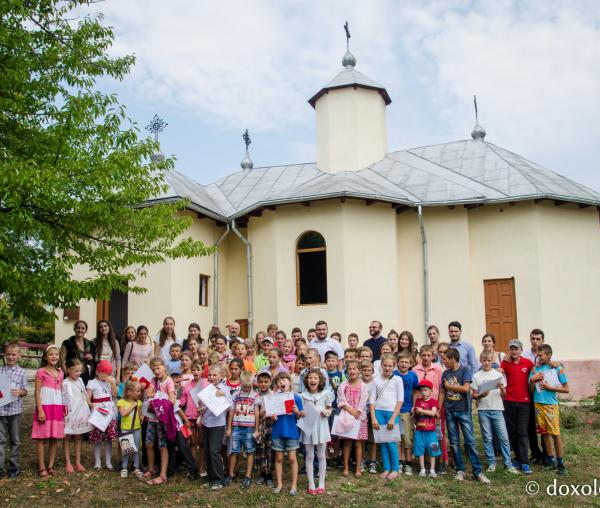 „Tabăra din Pridvorul Satului” la Vânători, Botoșani (galerie FOTO)