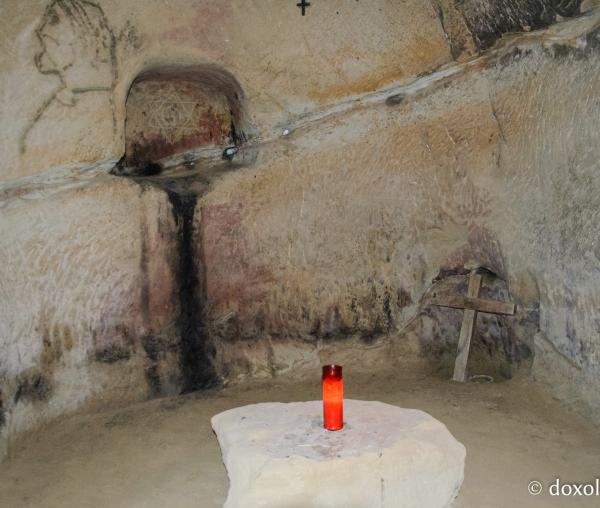 (Foto) Bisericile rupestre de la Şinca Veche