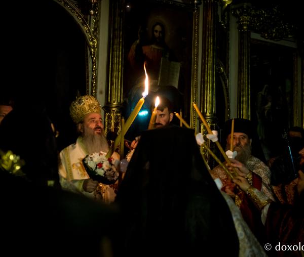 (Foto) Noaptea Sfintelor Paști la Catedrala Mitropolitană din Iași